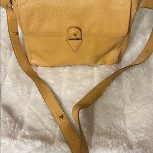 Valentino les sacs bag mustard color, or tan
